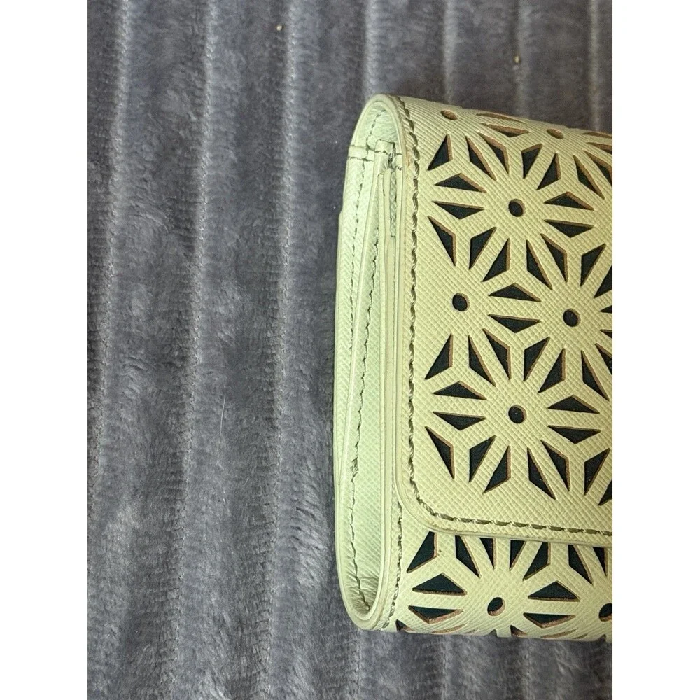 Tory Burch Robinson Floral Perforated Medium Wallet Mint Julep - Picture 3 of 16